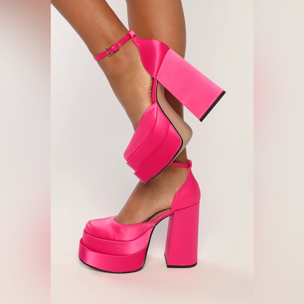 Steve Madden Charlize Platform Pink Satin Double Platform Ankle Strap Pumps